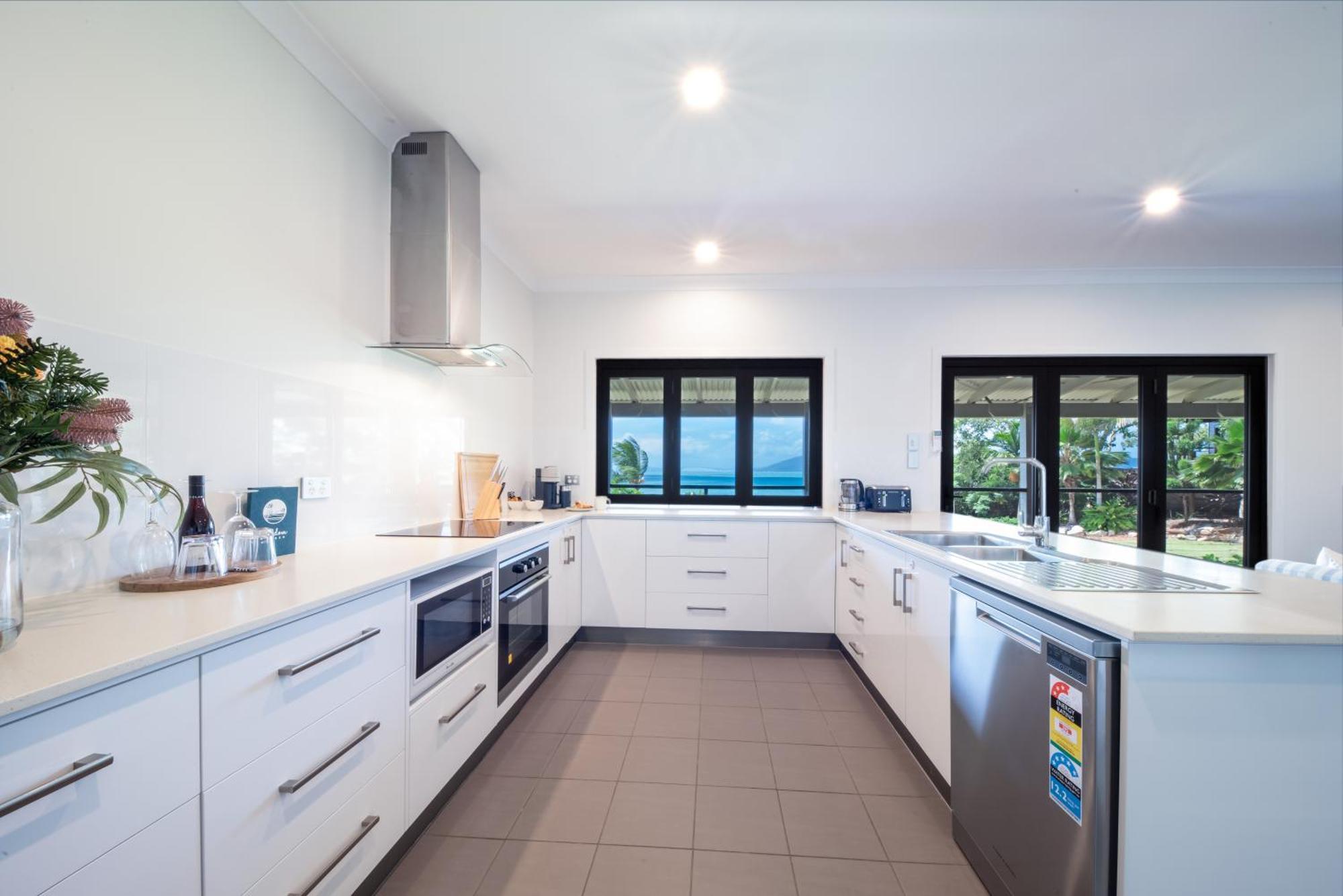 Freedom Shores Resort Airlie Beach Cannon Valley Esterno foto
